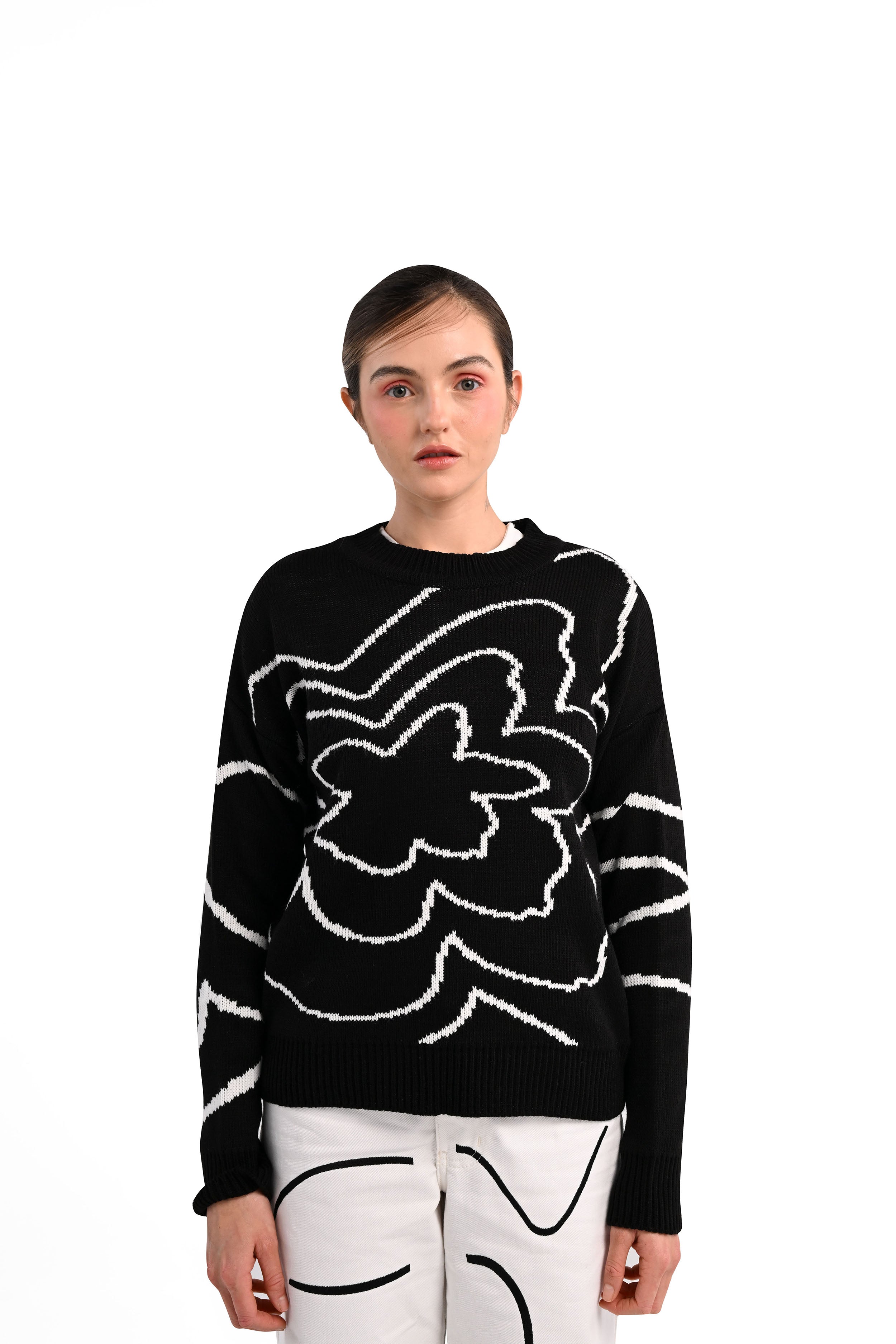Begonia Black Crewneck