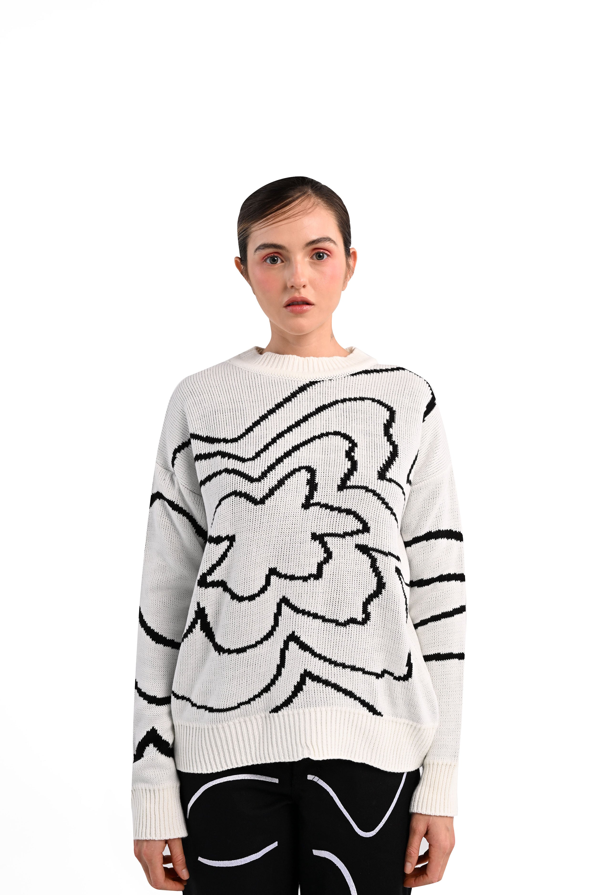 Begonia white Crewneck